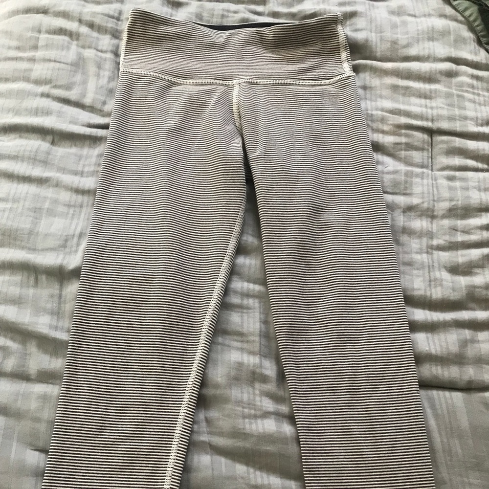 LULU lemon yogas